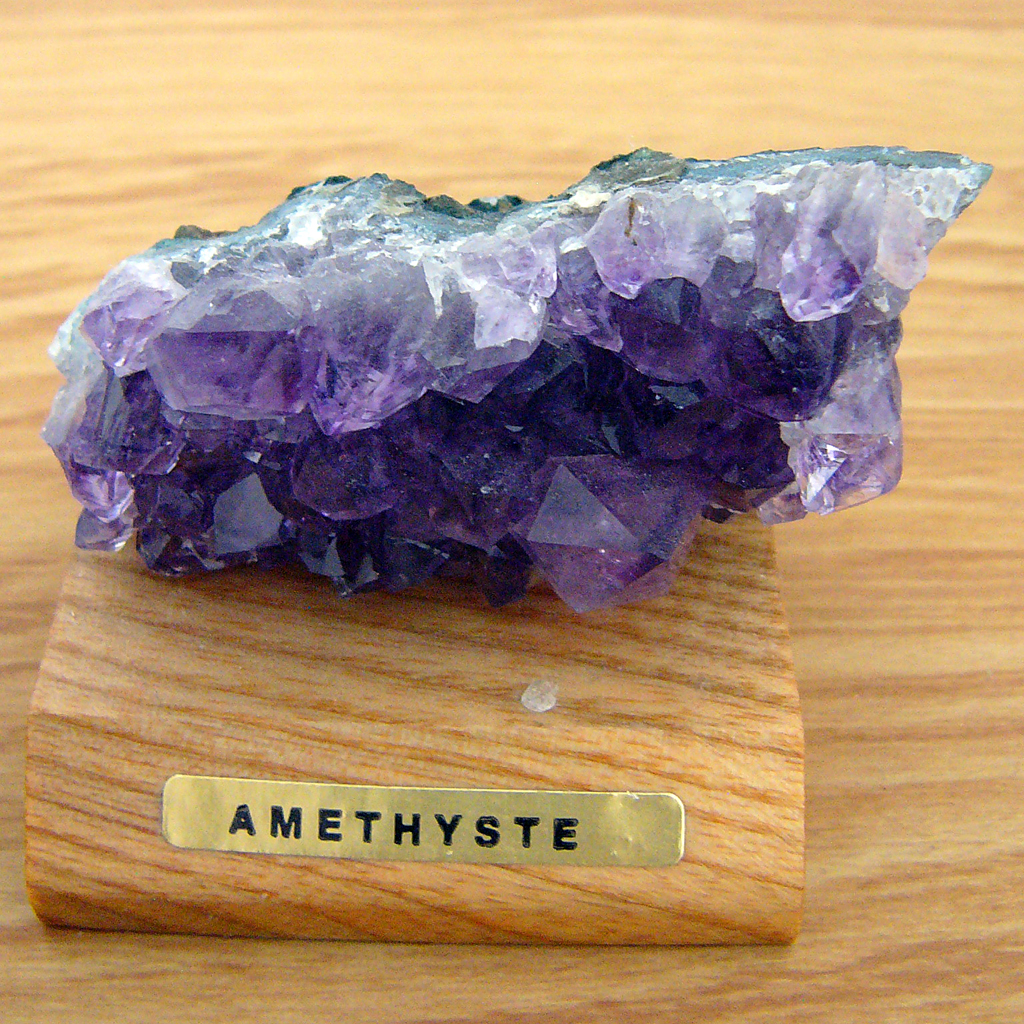 Amethyst gemstone guide